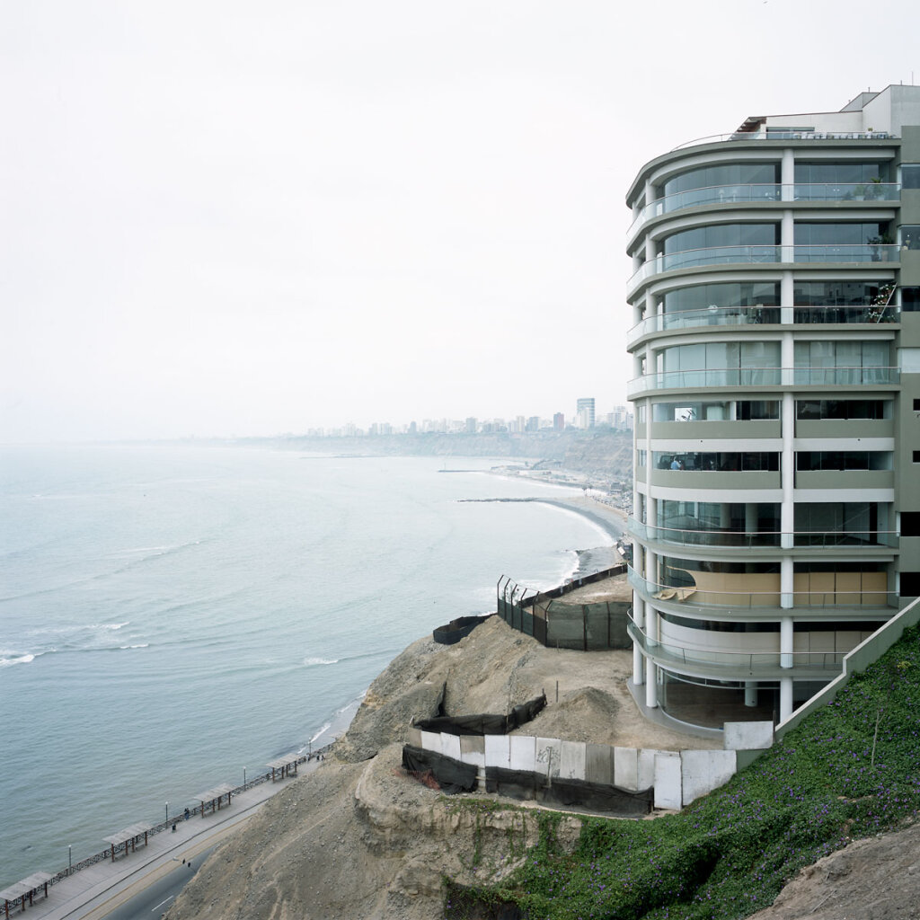 The Pacific Ocean coastline seen from Barranco District