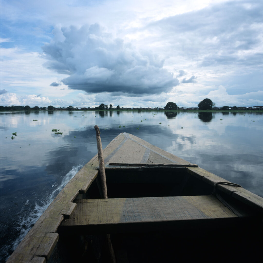 Commuting on the Amazon