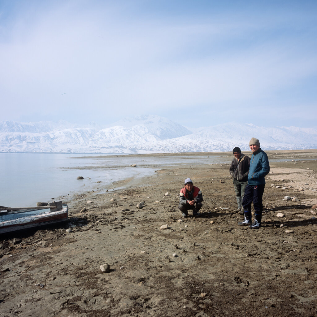 Pecheurs sur le reservoir de Toktogul