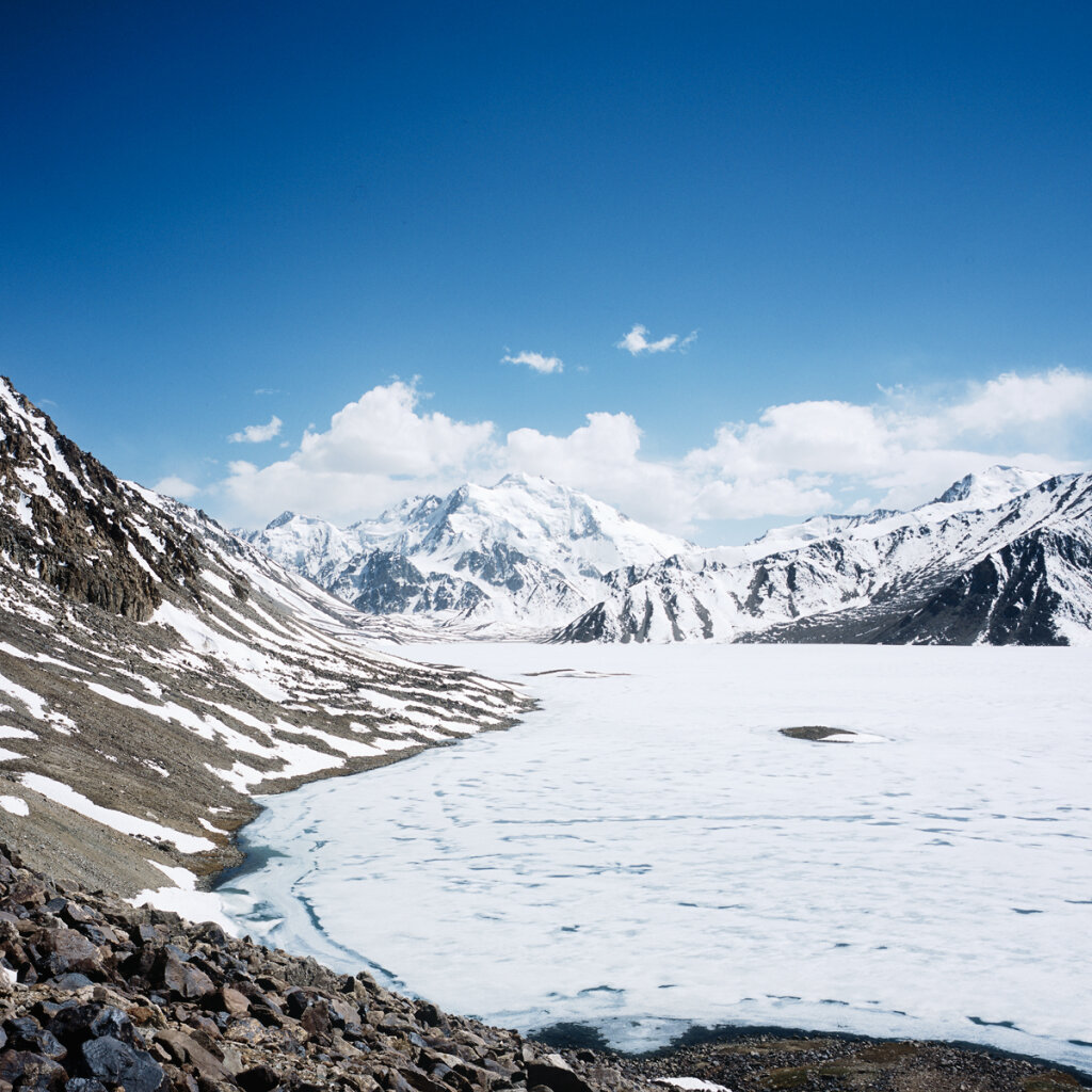 Lake Zaroshkkul (Озеро Зарошкуль)